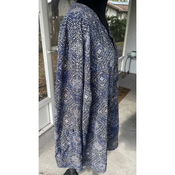 Catherine's Sz 2X 22/24 Blue Beige Medallion Roll-Tab Button-Down Career Work - Picture 6 of 8